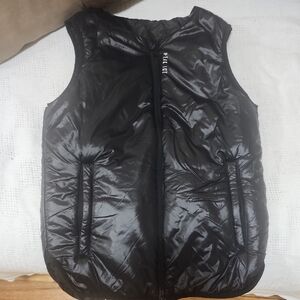 Peak Icr Black Puffer Vest